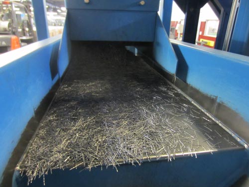 box-filling-system-metal-fibers-on-feeder