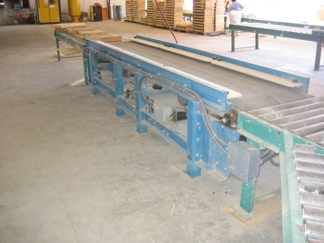 Molds after passing over vibratory belt conveyor