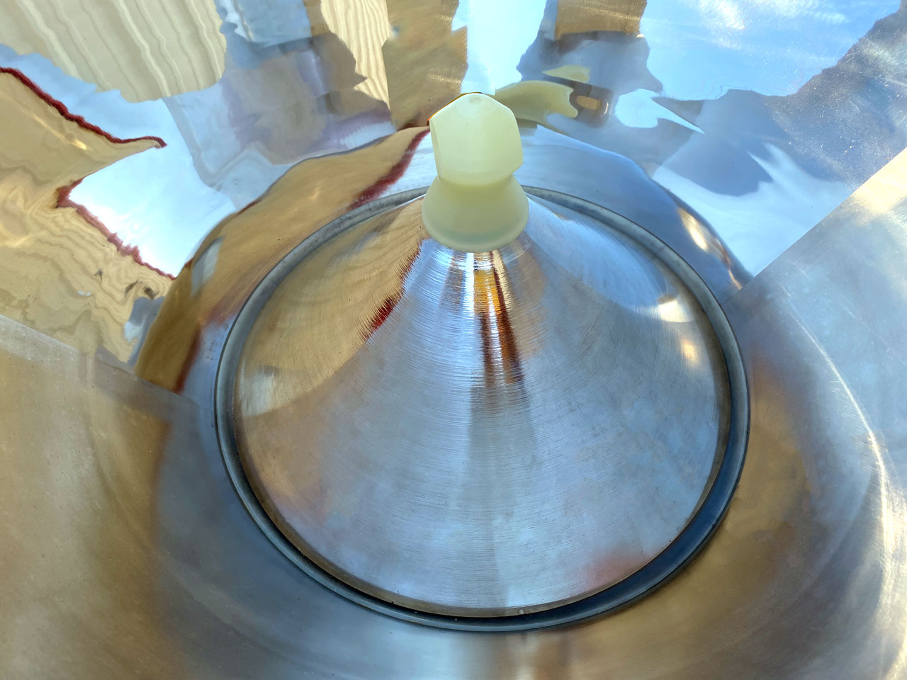 cone valve inside stainless ibc container