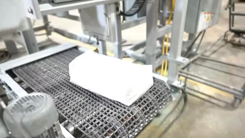 filled bag takeaway conveyor