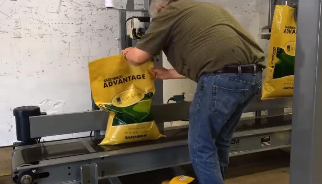 Bag Closing Conveyor for Open Mouth Bags