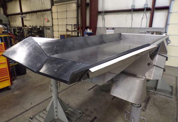 vibratory pan feeders