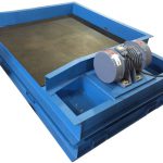 flat deck vibrating table with one vibrating motor