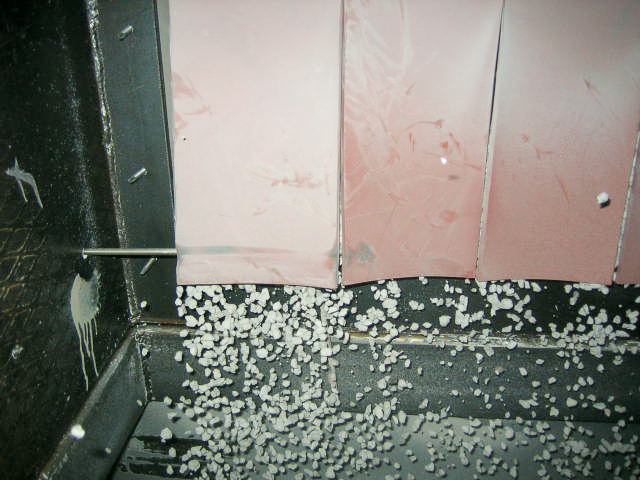 product discharge from fluid bed dryer