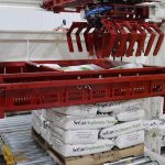 003b-palletizing-bag-in-pallet-forming-cage