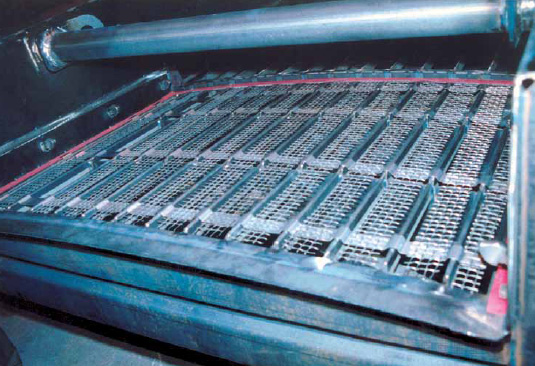 Floating Backwire Prevents Screen Blinding